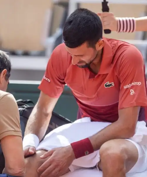 Novak Djokovic si è operato al ginocchio: l’obiettivo sono i Giochi olimpici