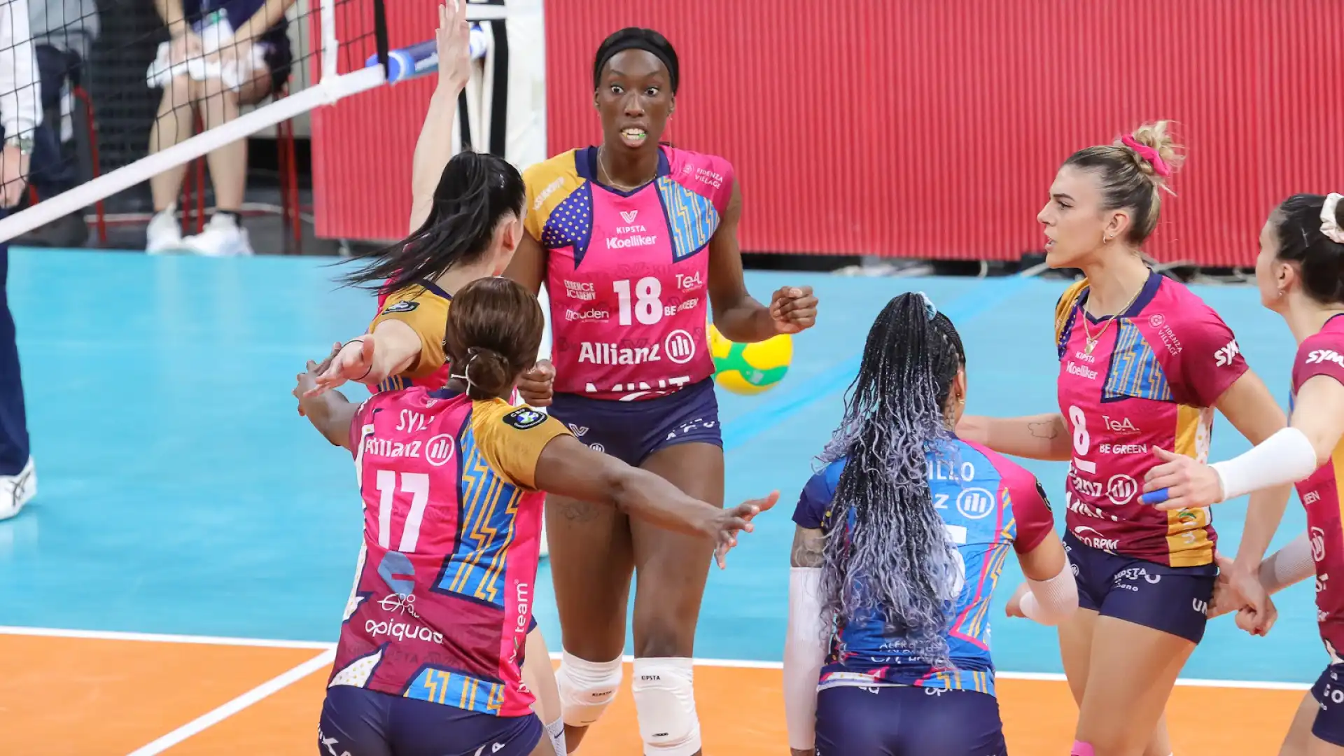 Il mercato di volley regala ogni giorno nuovi colpi.