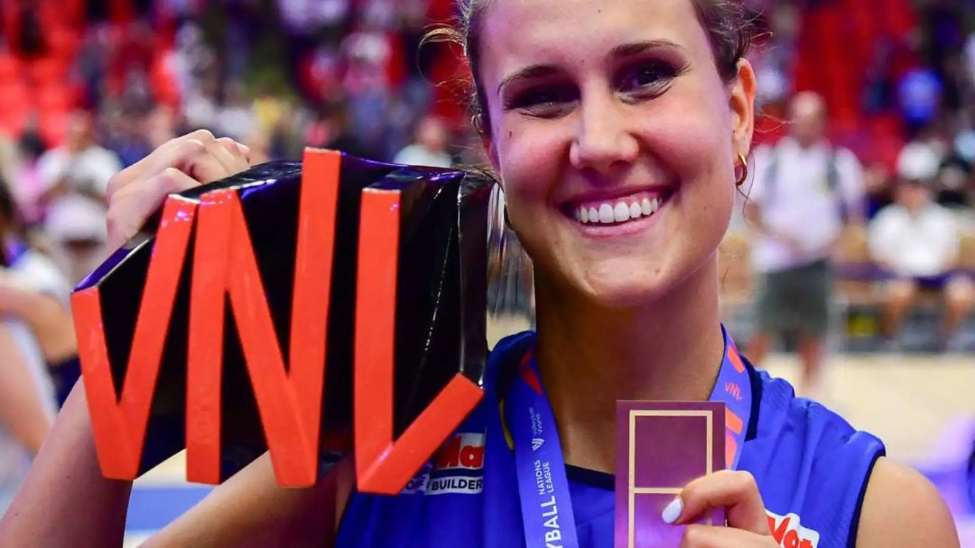 Anna Danesi da capitana ha alzato al cielo la coppa.