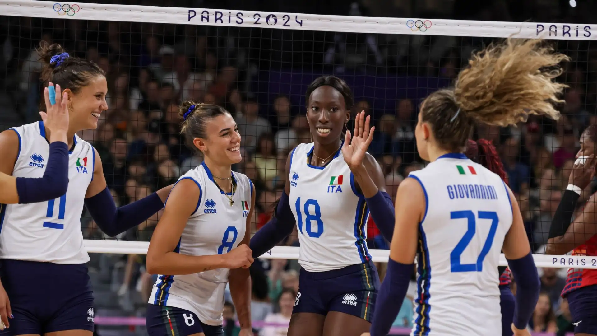 "Col suo sistema di gioco ci stiamo trovando bene, la sua idea è quella di prendere la miglior parte di ognuna di noi e metterla nel sistema di gioco, siamo tutte a disposizione, c'è una bella atmosfera".