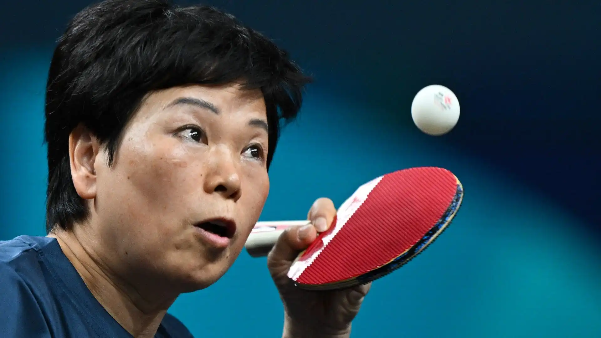 Eroica Ni Xia Lian: a 61 anni brilla ancora alle Olimpiadi. Le foto
