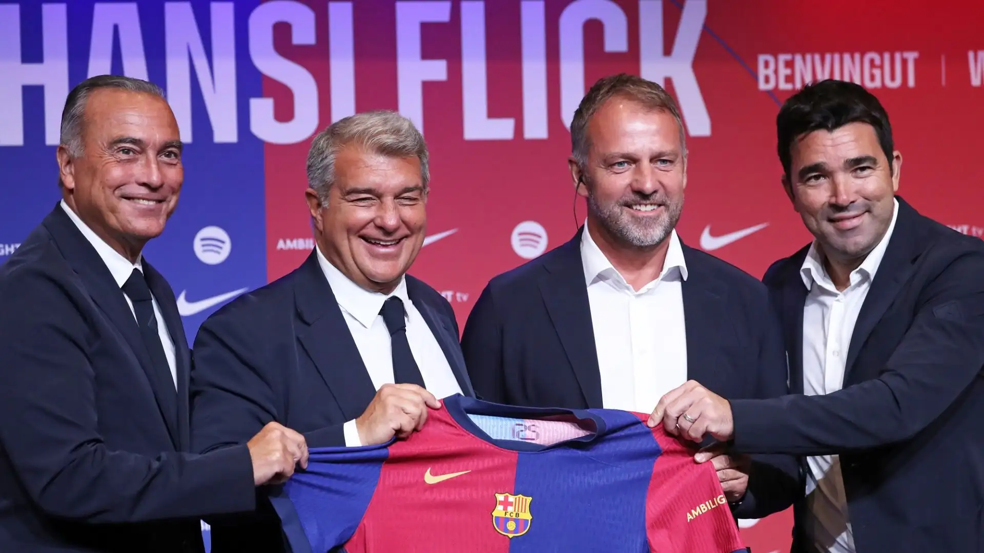 Il club spagnolo, alle prese con i noti problemi finanziari, sta pensando di cedere alcuni pezzi pregiati della rosa prima di comprare