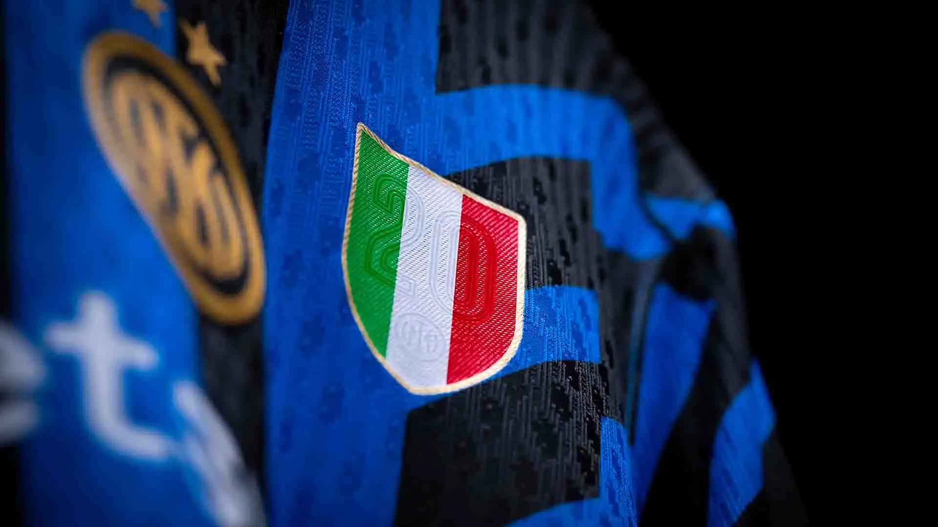 La maglia esordirà sul campo sabato 27 luglio.