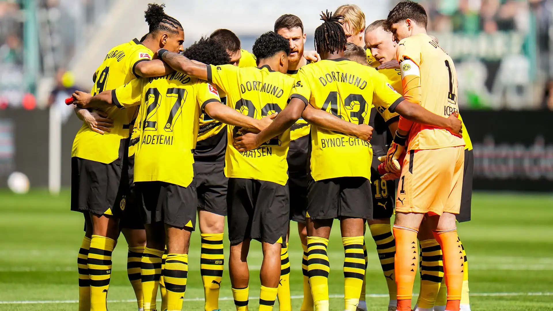 Barcellona scatenato: assalto al fenomeno del Borussia Dortmund! Foto
