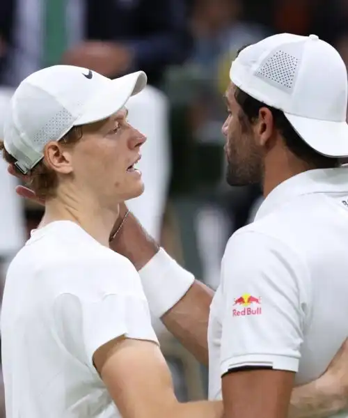A Wimbledon il derby d’Italia lo vince Jannik Sinner, Matteo Berrettini si arrende