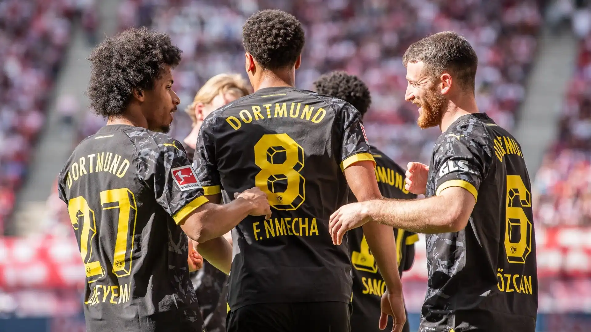 Milan-Juventus, scontro totale per il gioiello del Borussia Dortmund: le foto
