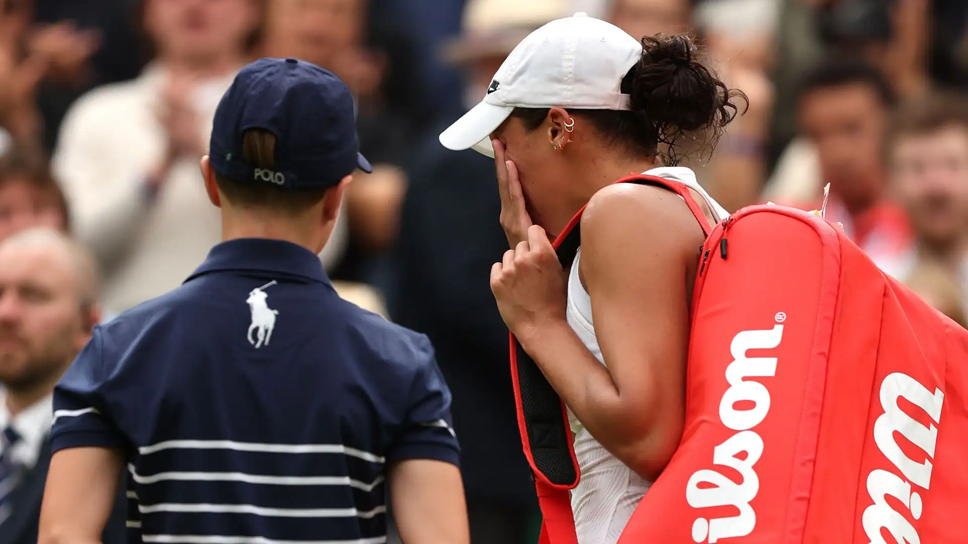 Madison Keys ha abbandonato il campo mentre Jasmine Paolini ha vinto senza poter realmente festeggiare.
