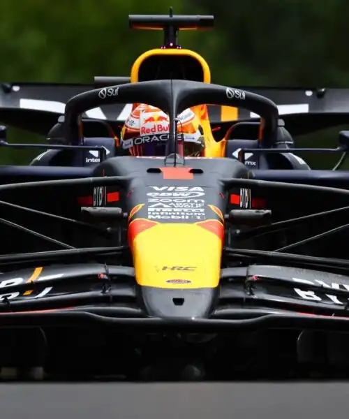 Max Verstappen davanti nelle prime libere in Belgio ma perderà dieci posizioni in griglia