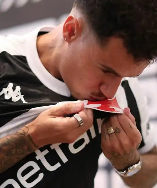 Costava la folle cifra di 160 milioni di euro e per rilanciarsi torna alle origini: le foto