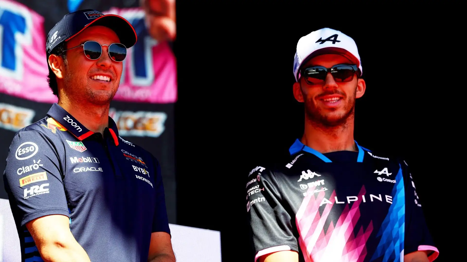 "Penso che Sergio sia molto sotto pressione", ha detto a  PlanetF1