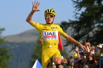 Tour de France: Tadej Pogacar fa cinquina a Col de la Couille ed è ad un passo dalla storica doppietta