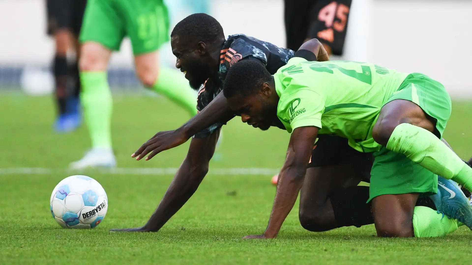Contro il Wolfsburg la squadra di Kompany ha faticato molto in difesa
