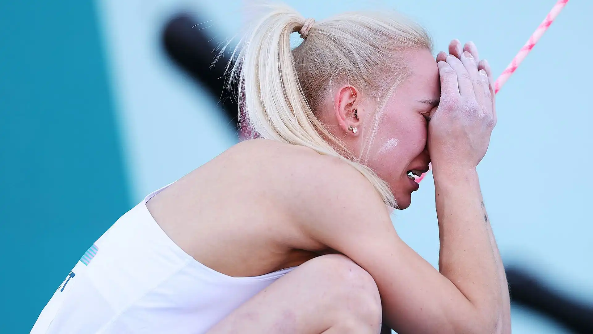 Janja Garnbret in lacrime dopo il capolavoro: le foto
