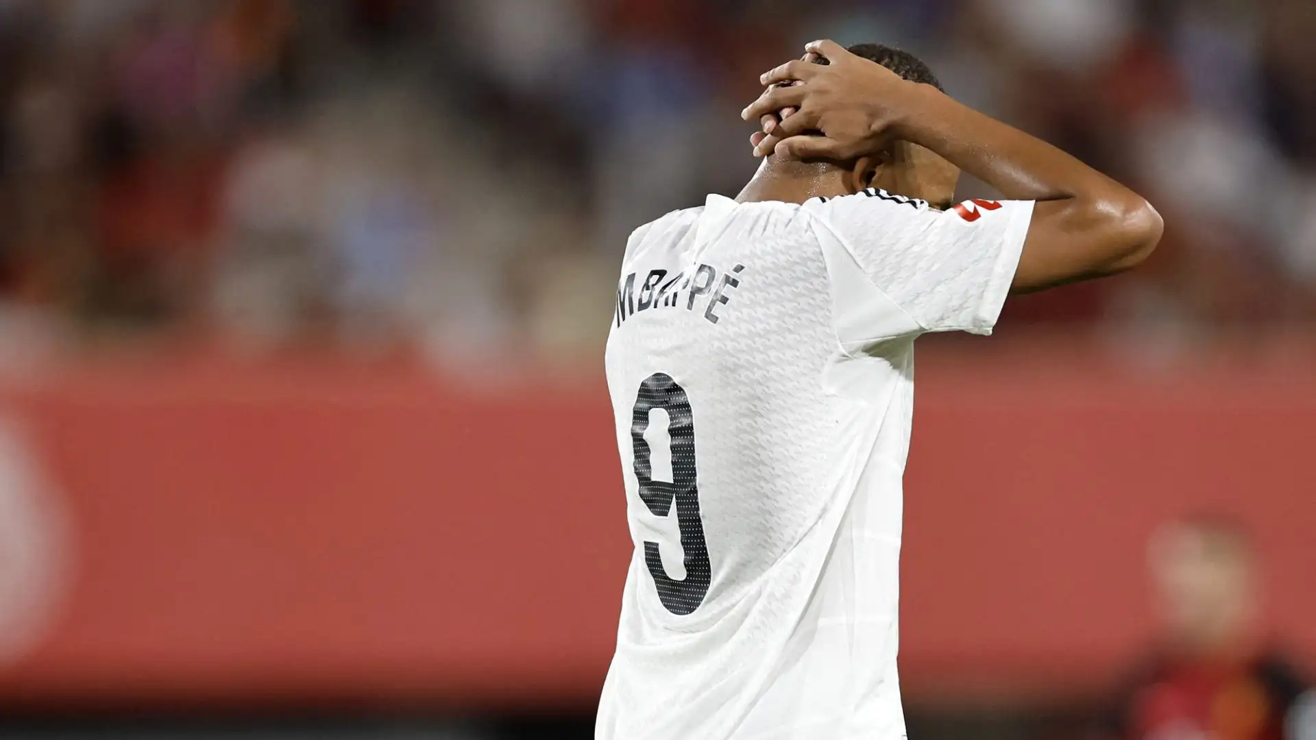 "Non sei più in Ligue1, benvenuto nella Liga", è l'ironia di tanti tifosi anti Real