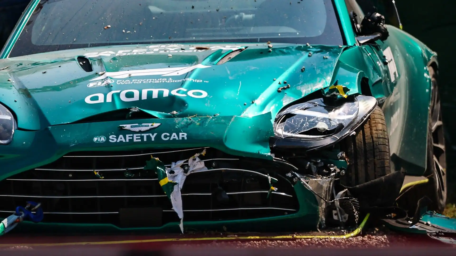 A schiantarsi è stata la Safety car
