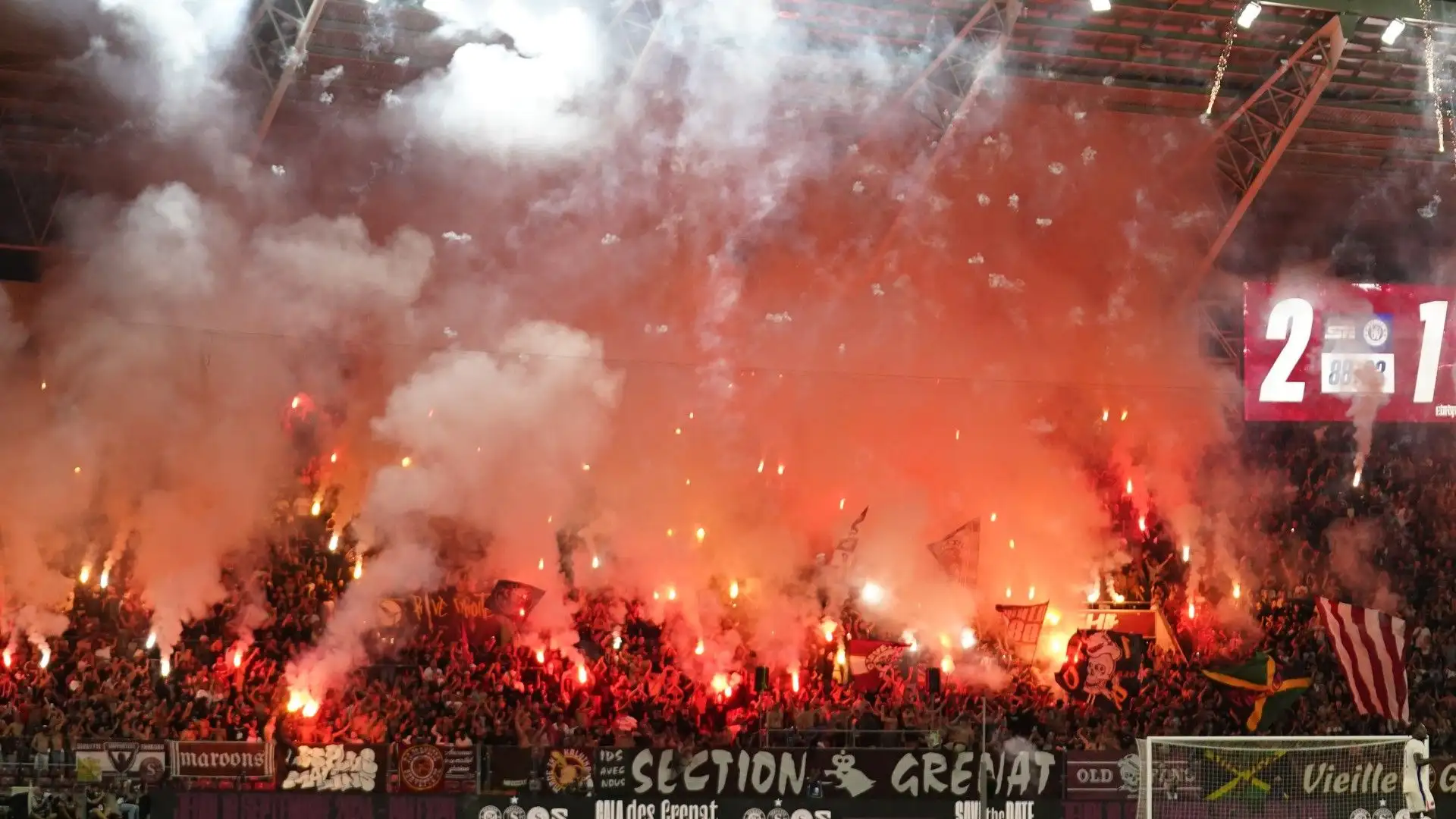 I tifosi del Servette erano seduti dietro la porta del Chelsea
