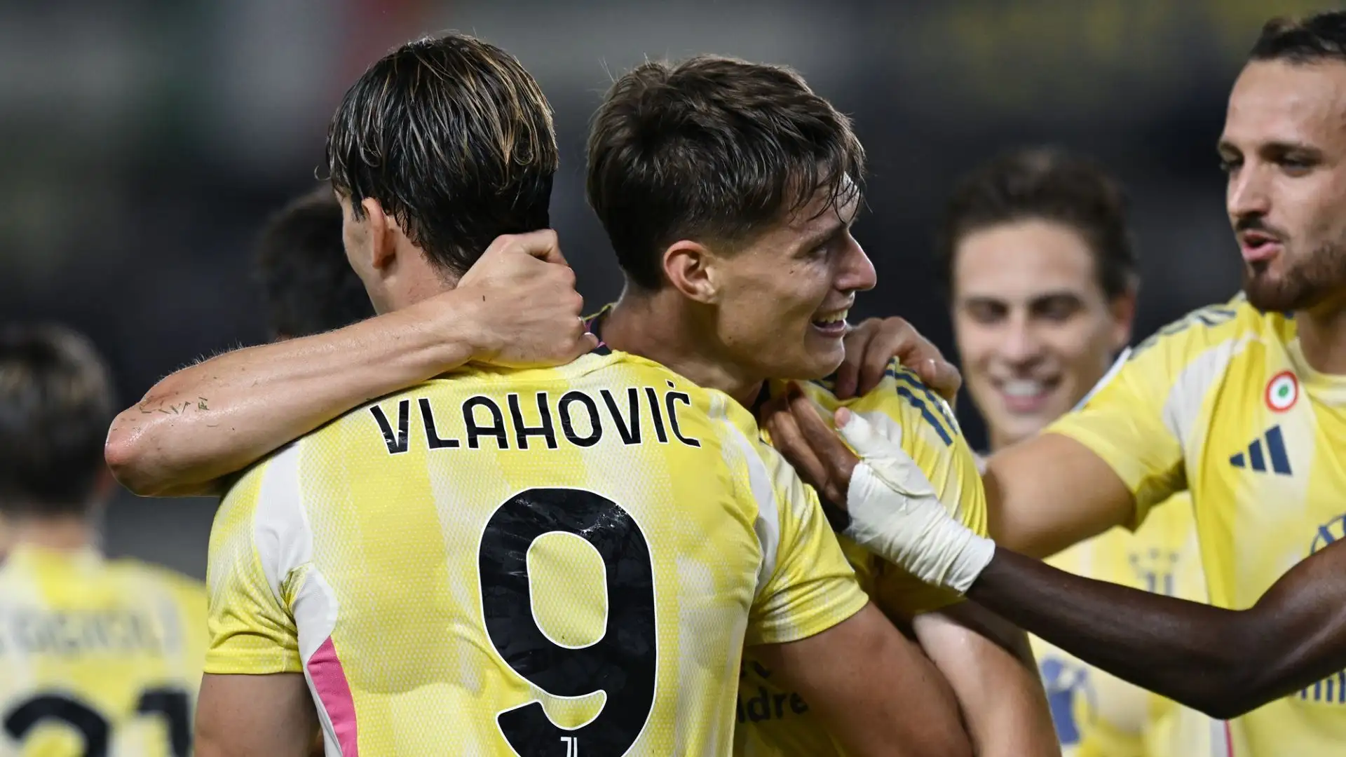 Vlahovic, però, sembra non voler scendere sotto i 10 milioni di euro all'anno
