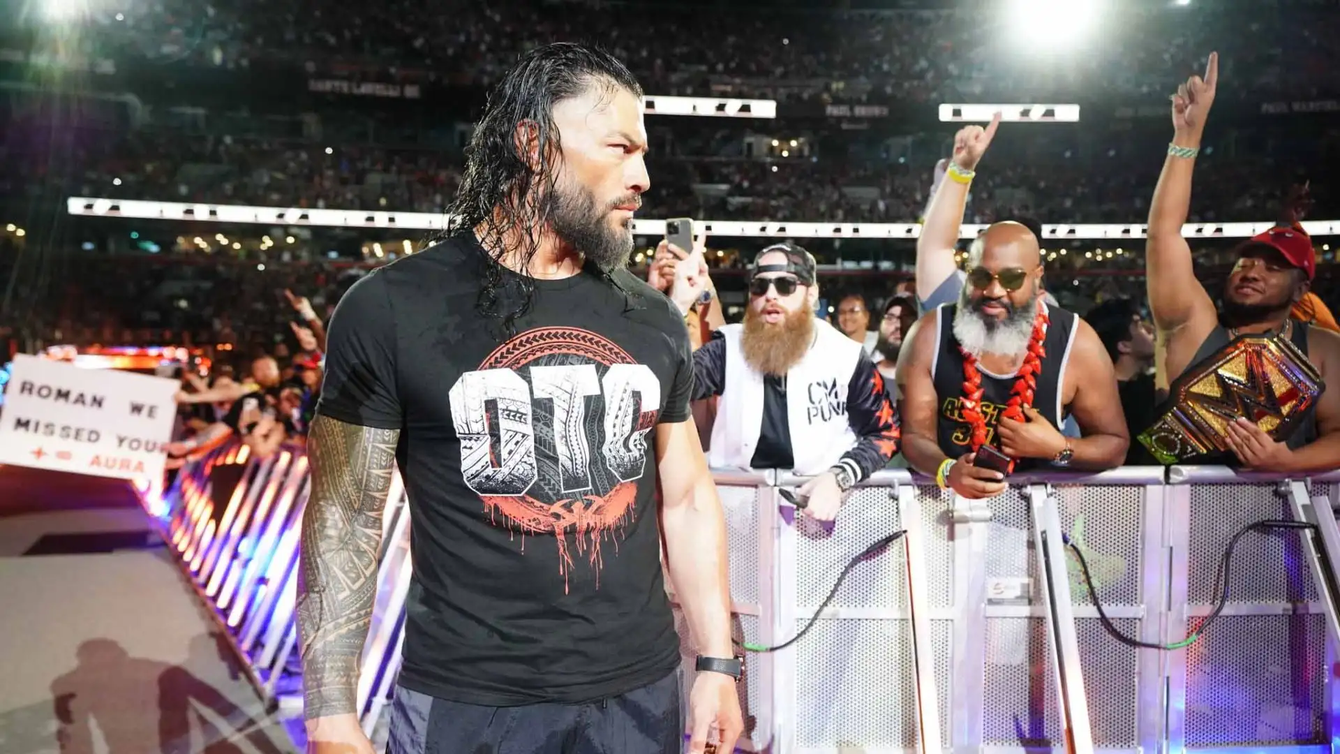 Tra Punk e Rollins partirà una grande rivalità. 