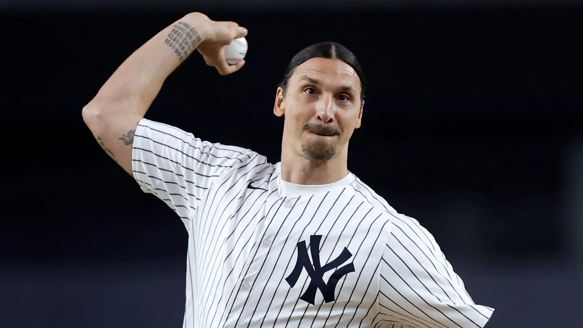 Zlatan Ibrahimovic ha cambiato sport: le immagini

