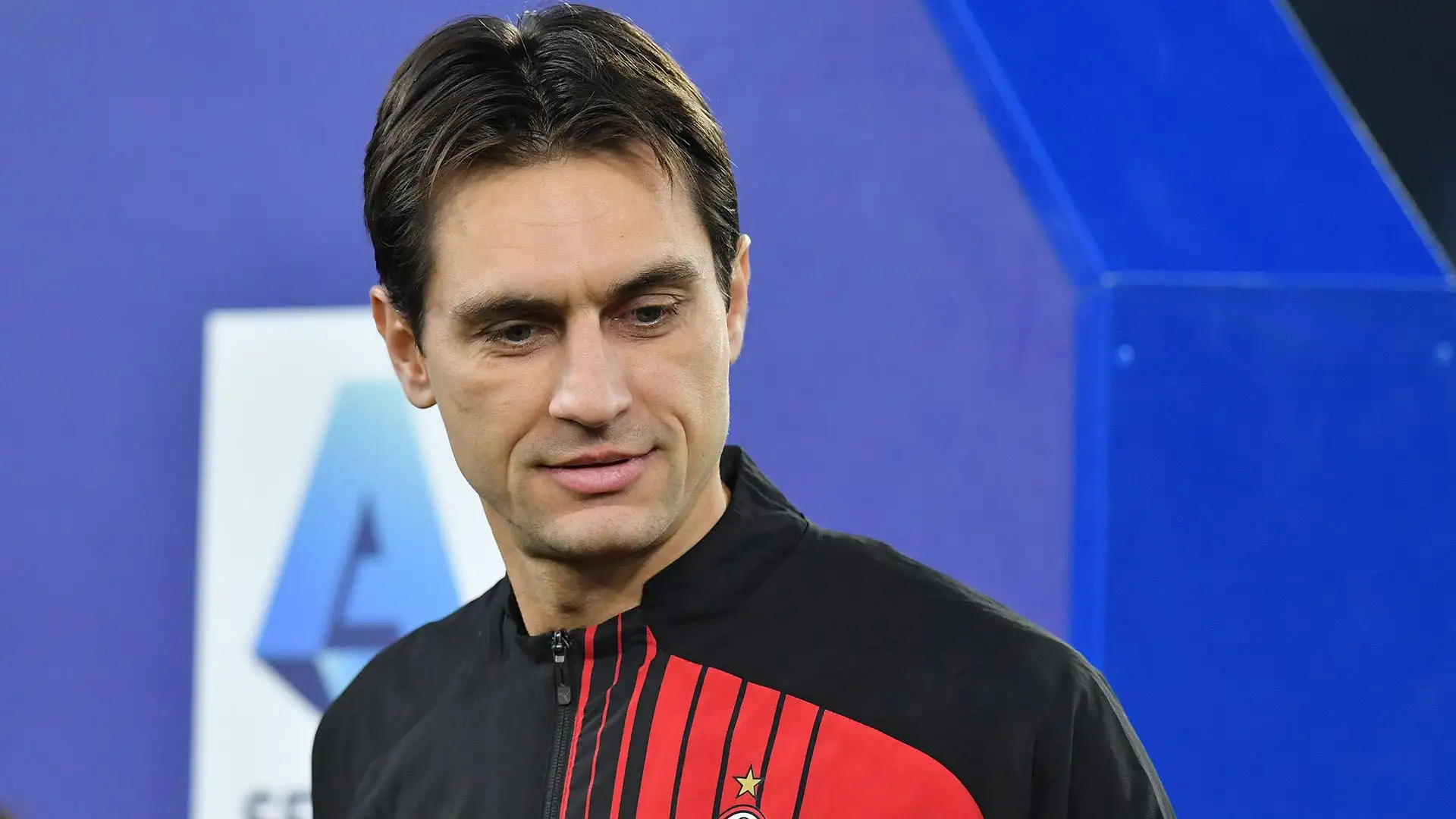 Attraverso un messaggio social, il portiere ha annunciato il ritiro dal calcio giocato

