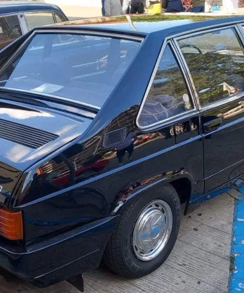 Tatra 613: le foto della berlina di lusso cecoslovacca