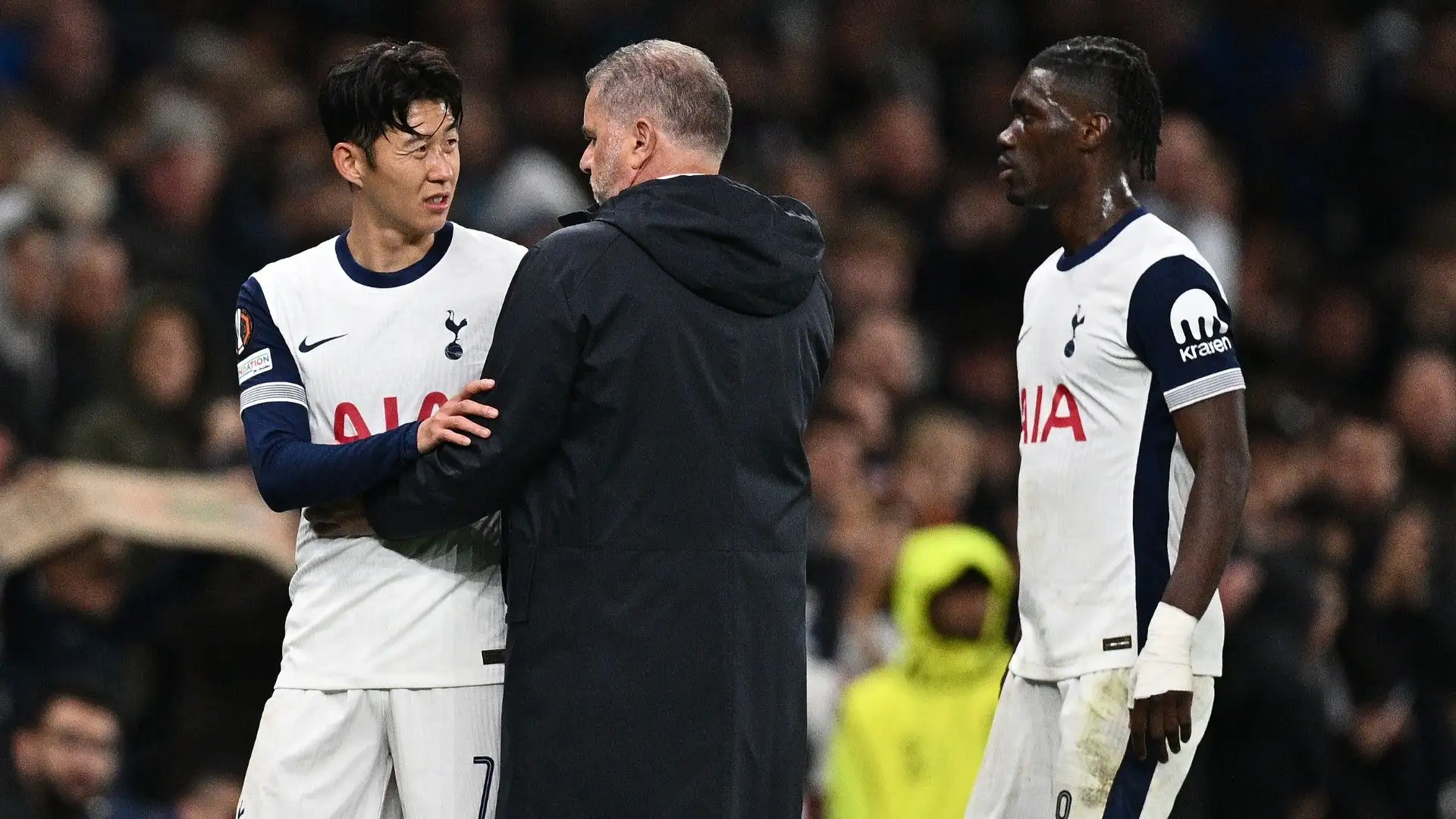L'attaccante del Tottenham è dovuto uscire dal campo: al suo posto Timo Werner
