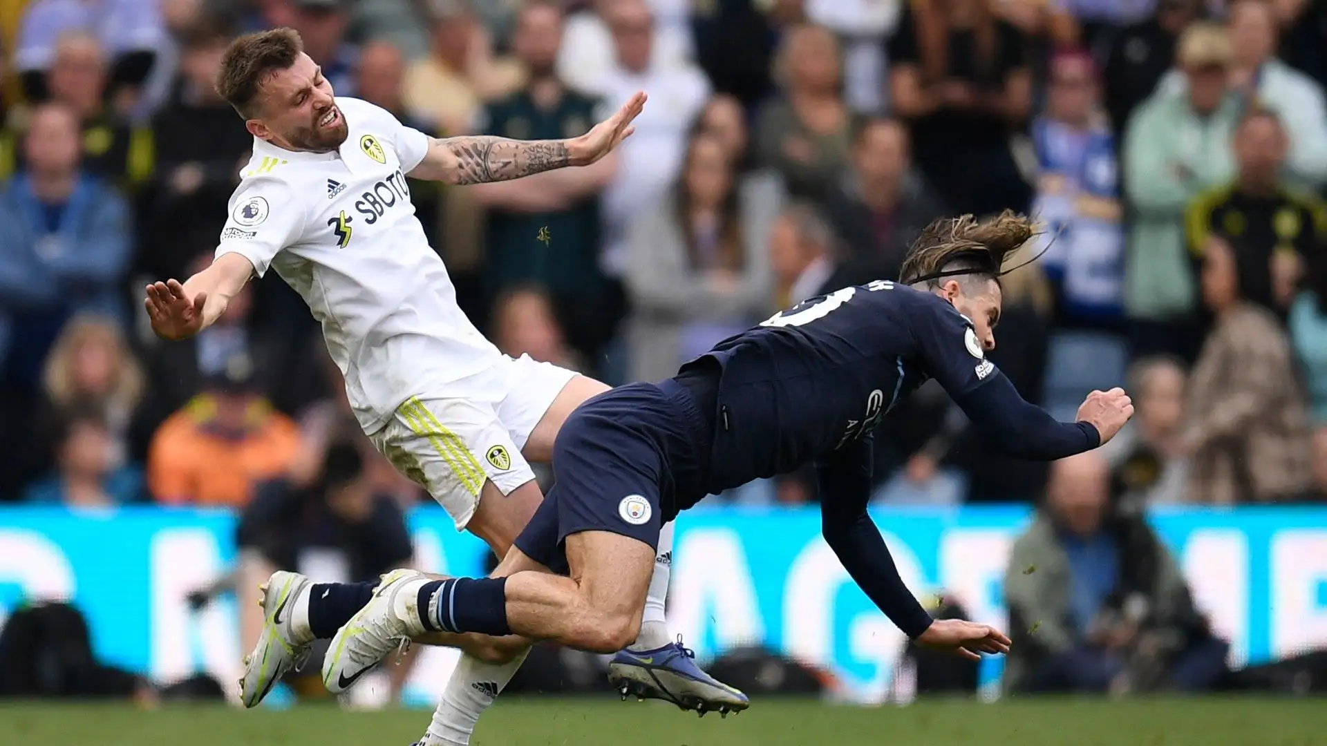 "Sono certo che Grealish non abbia fatto apposta, sono cose che succedono"
