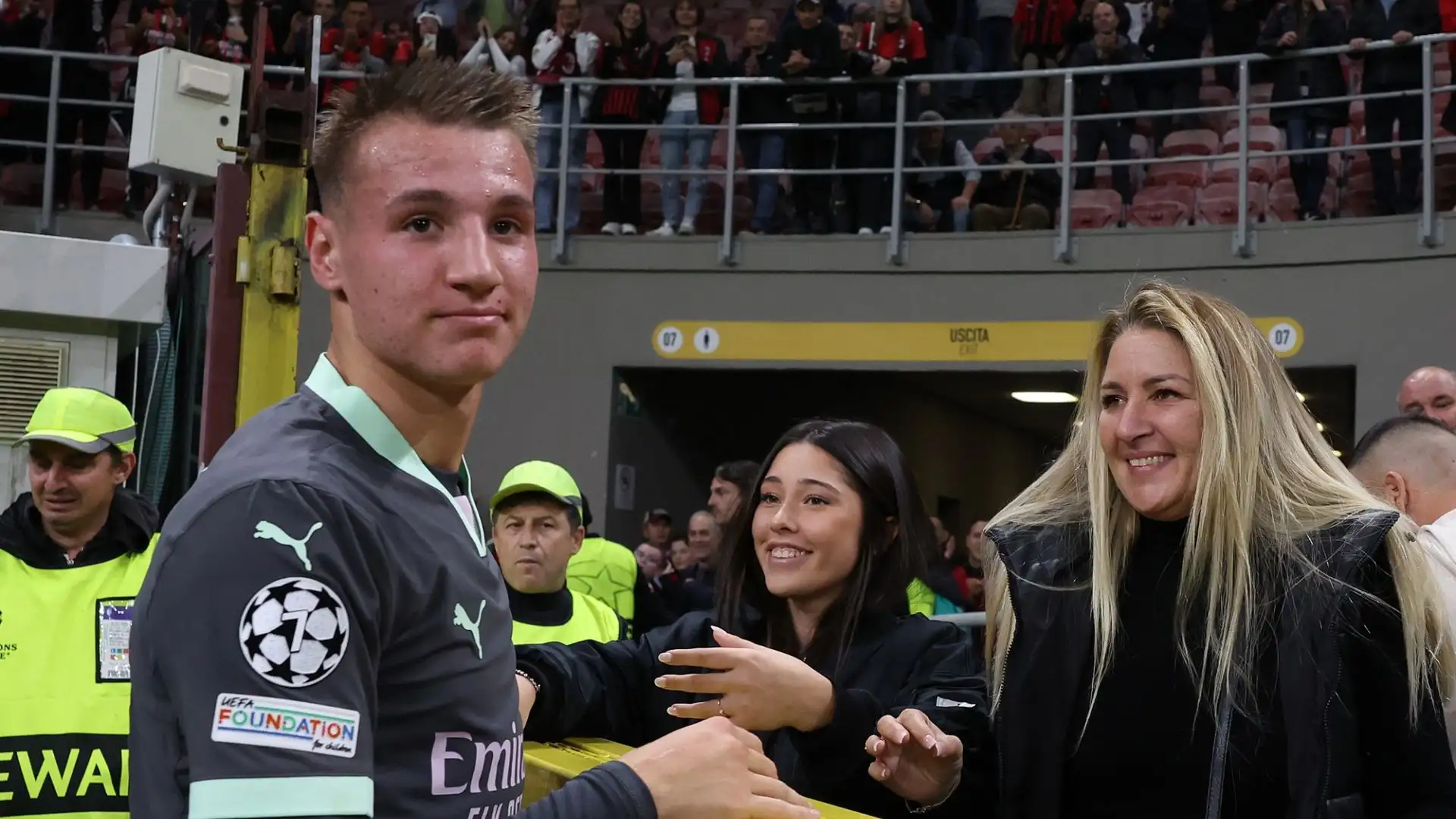 Il gioiello rossonero farà il suo esordio da titolare a 16 anni, 7 mesi e 30 giorni