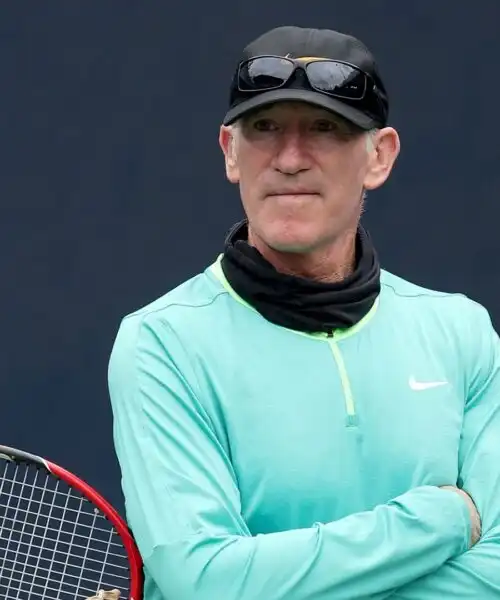 Jannik Sinner, Brad Gilbert tuona contro la WADA