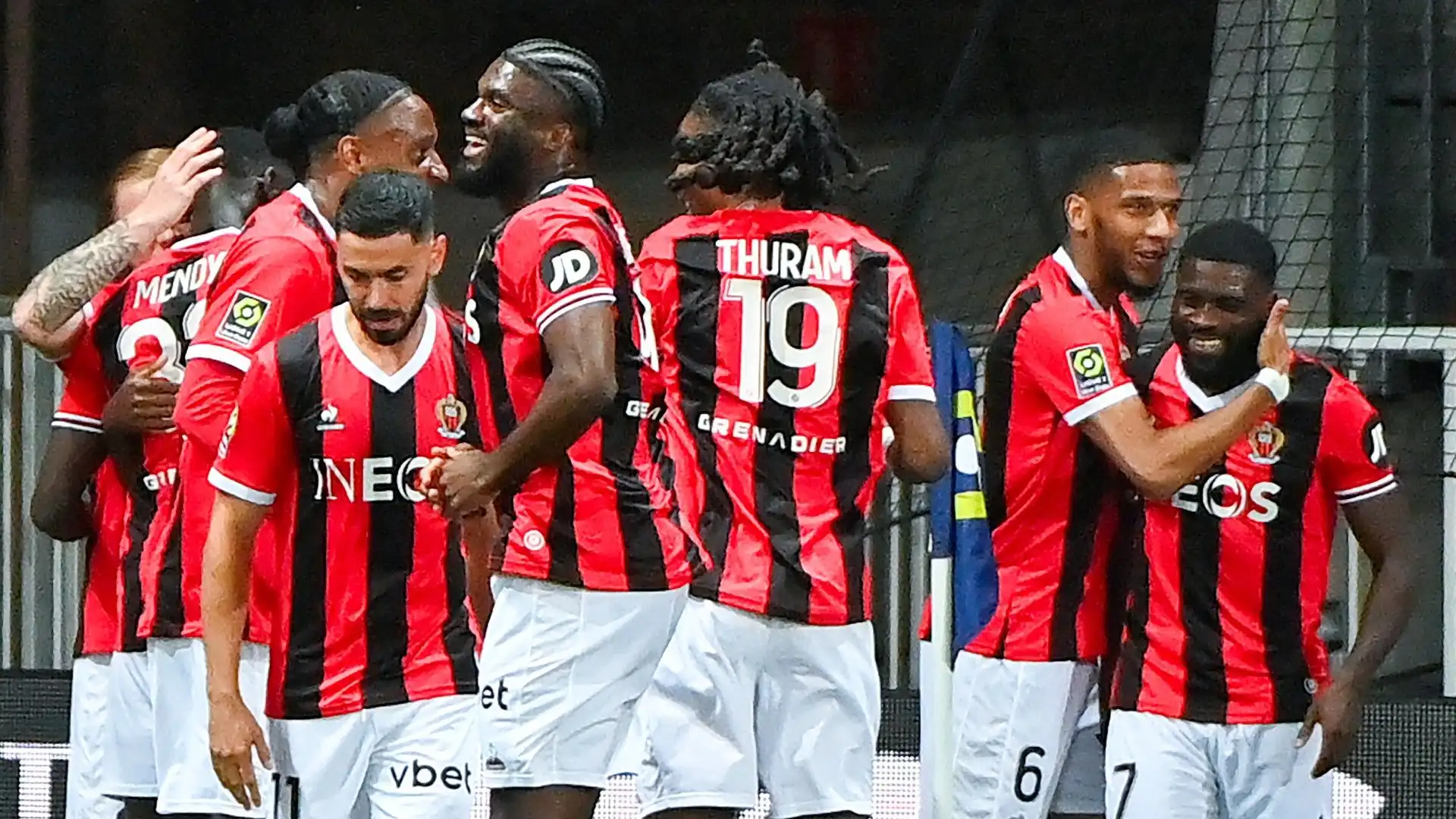 Roma, serve di più: arriva un attaccante dalla Francia. Le foto
