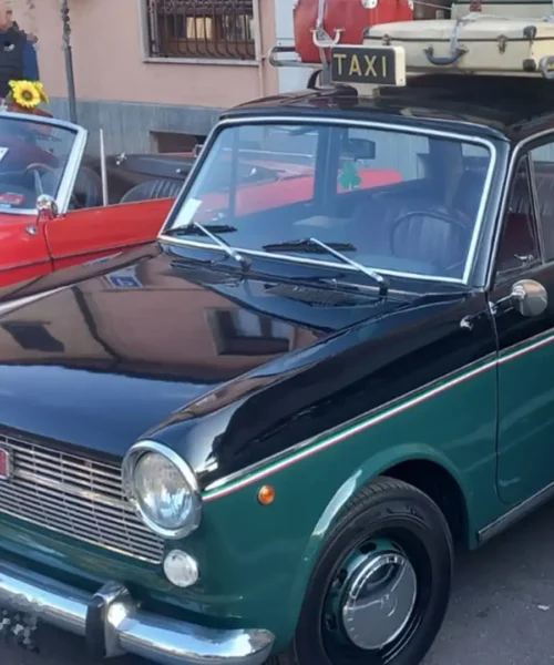 Fiat 1100, la regina dei taxi italiani per oltre trent’anni: le foto