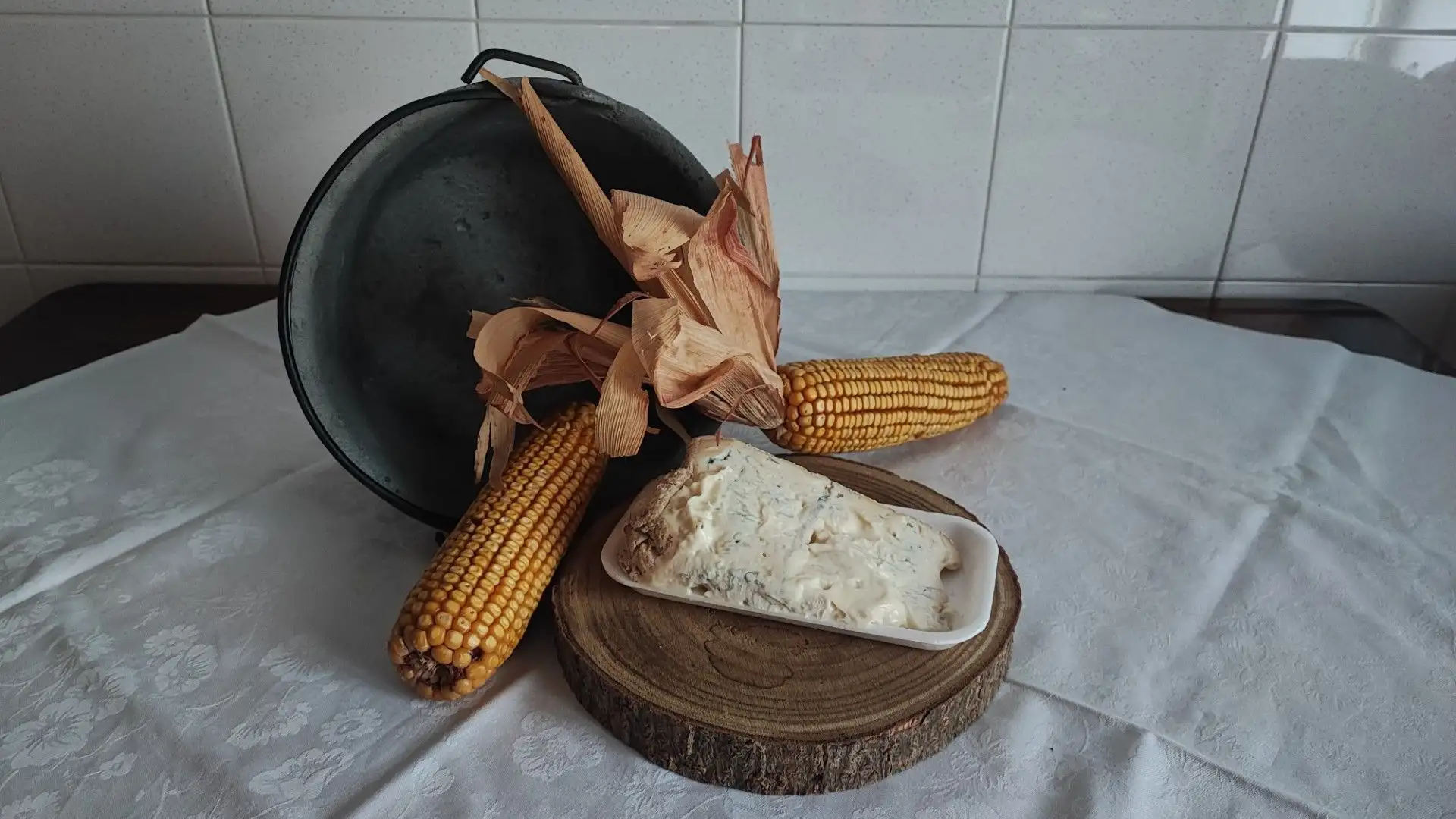 La salsa è una besciamella al gorgonzola, ecco cosa ci servirà per farla
