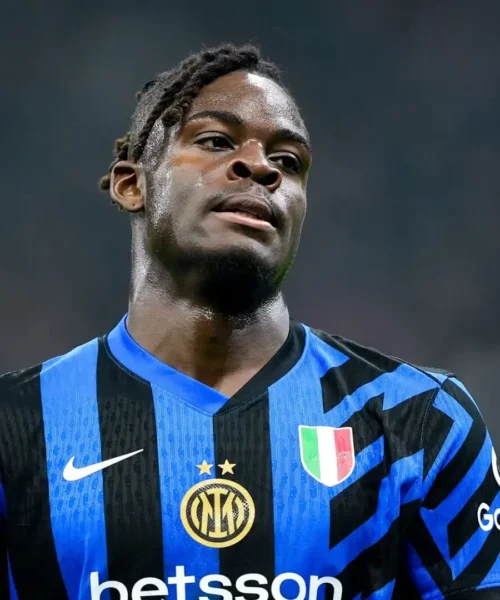 Inter, dilemma Bisseck: arriva una super offerta dalla big inglese