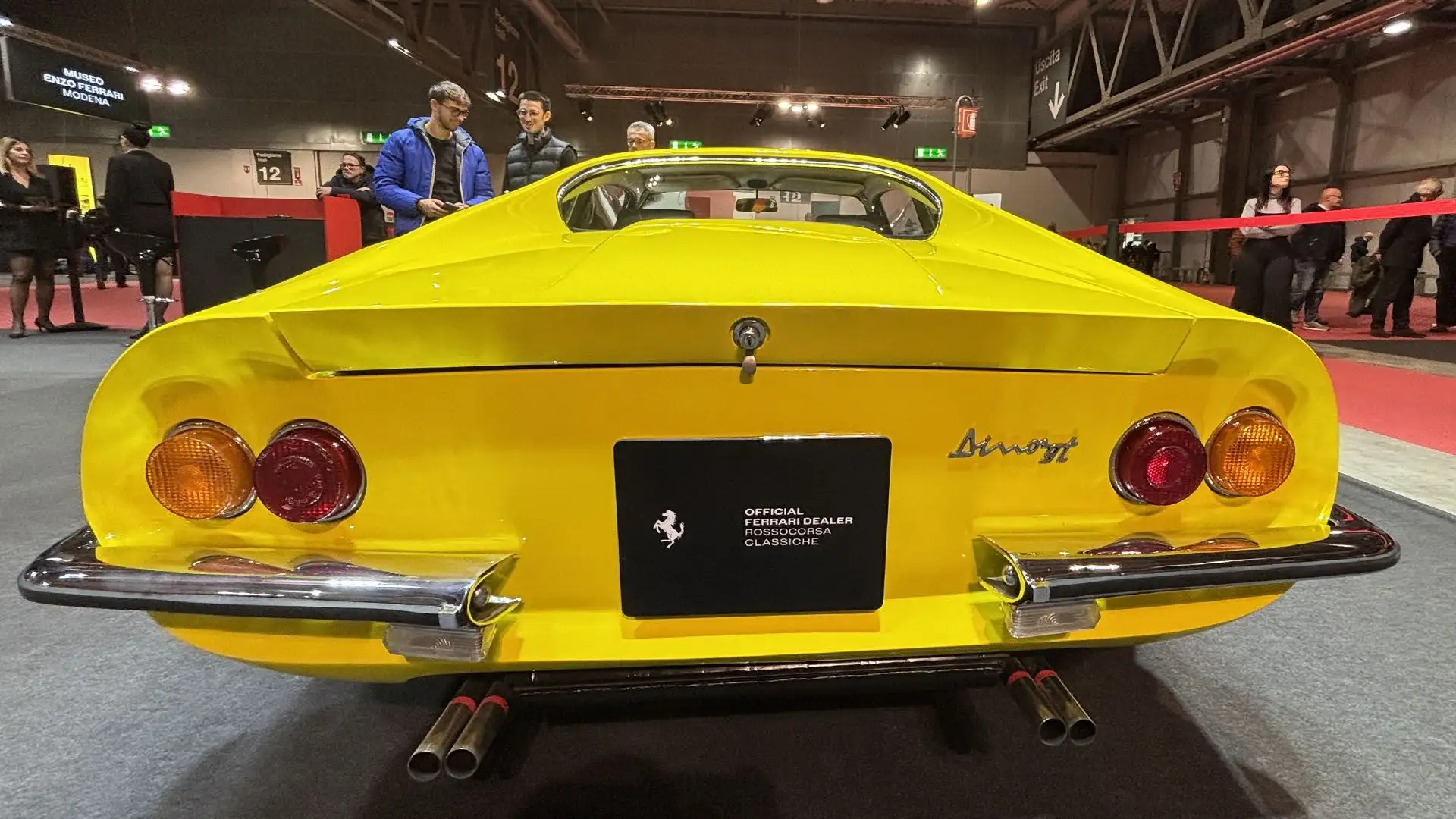 La Dino viene apprezzata per stile e guida brillante nonostante non sia la più potente.