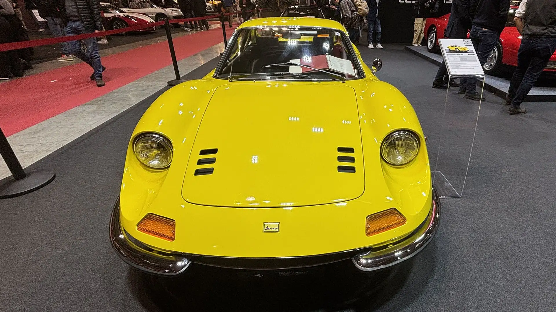 Il design curato da Pininfarina offre forme pulite e un'eleganza immediatamente riconoscibile.