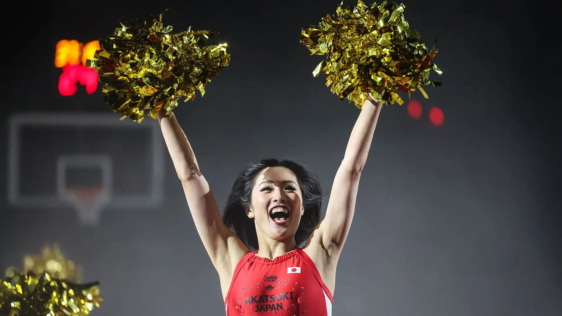 Tutte le cheerleader coinvolte devono muoversi con ritmo e coordinazione
