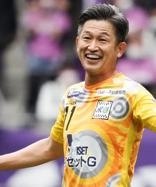 L’incredibile Kazu Miura trova una nuova squadra a 58 anni: le foto
