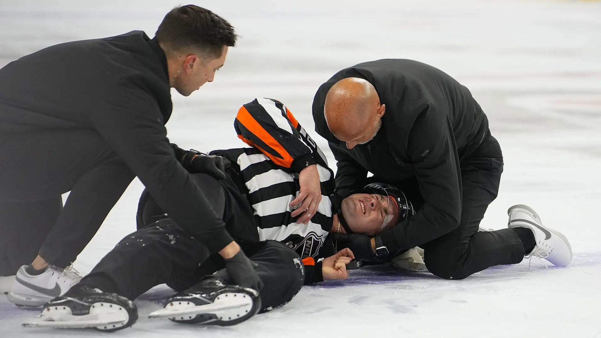 Dopo il match Dunning è stato portato in ospedale: fortunatamente sta bene
