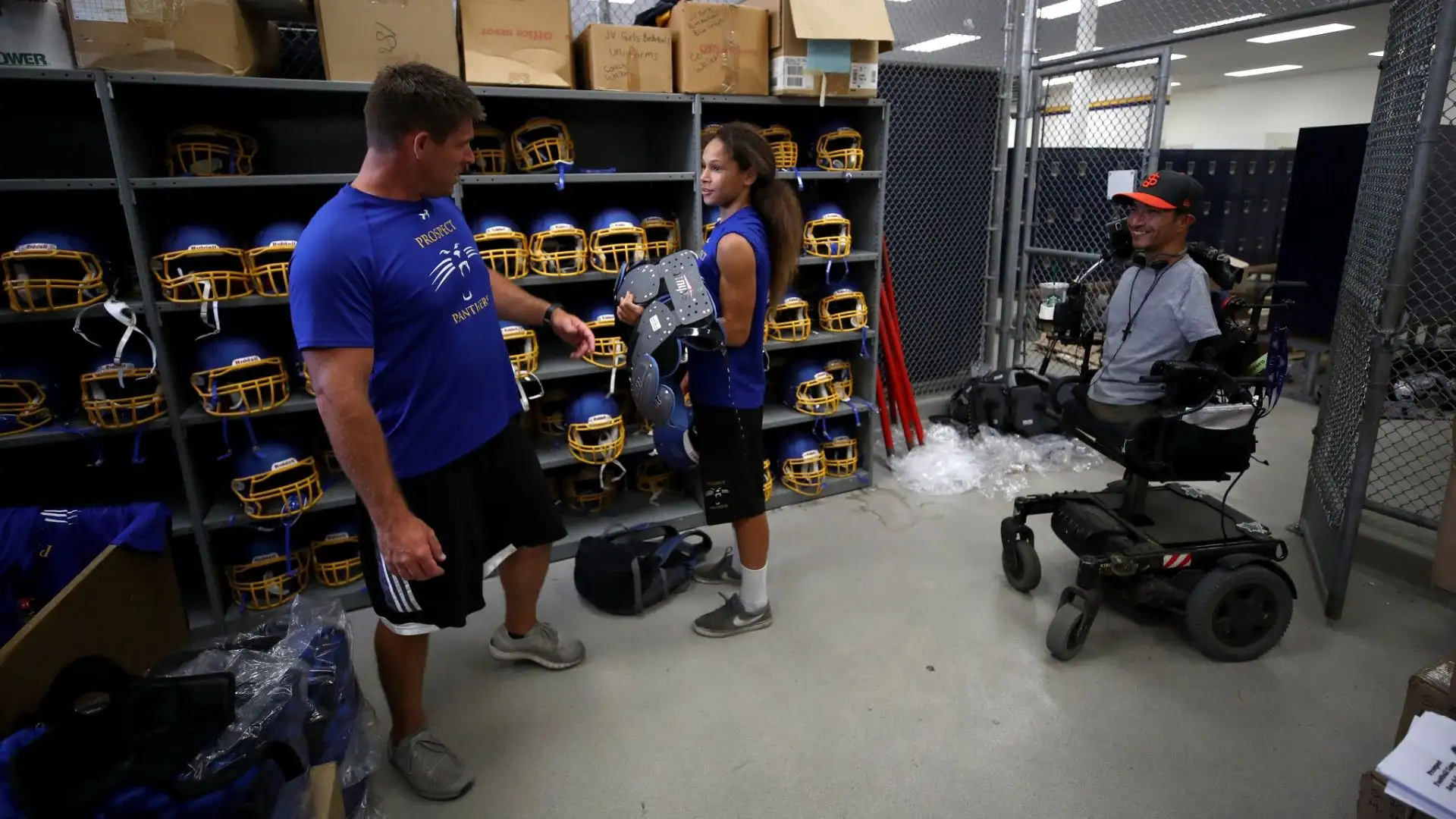 Nel 2018 è diventato capo allenatore della squadra di football della Prospect High School in California
