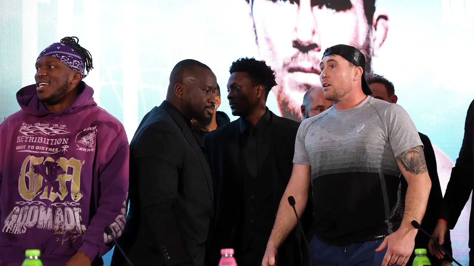 L'incontro con la stampa di Tommy Fury e Darren Till si è trasformata in un duro scontro
