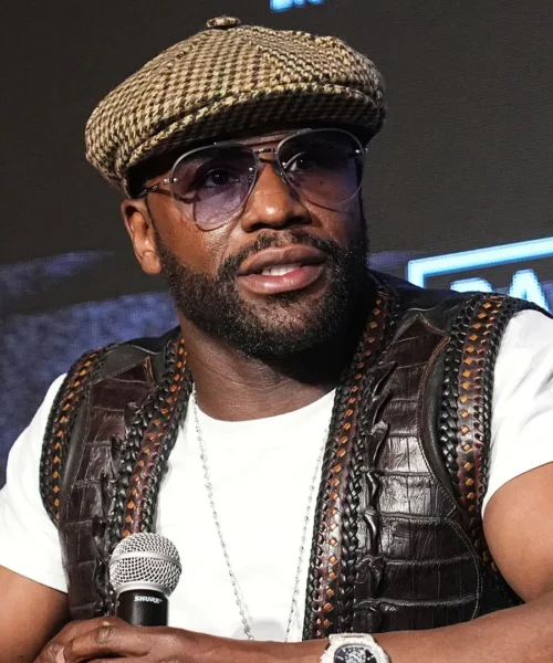 Boxe: Mayweather fa chiarezza sulla rivincita contro Pacquiao