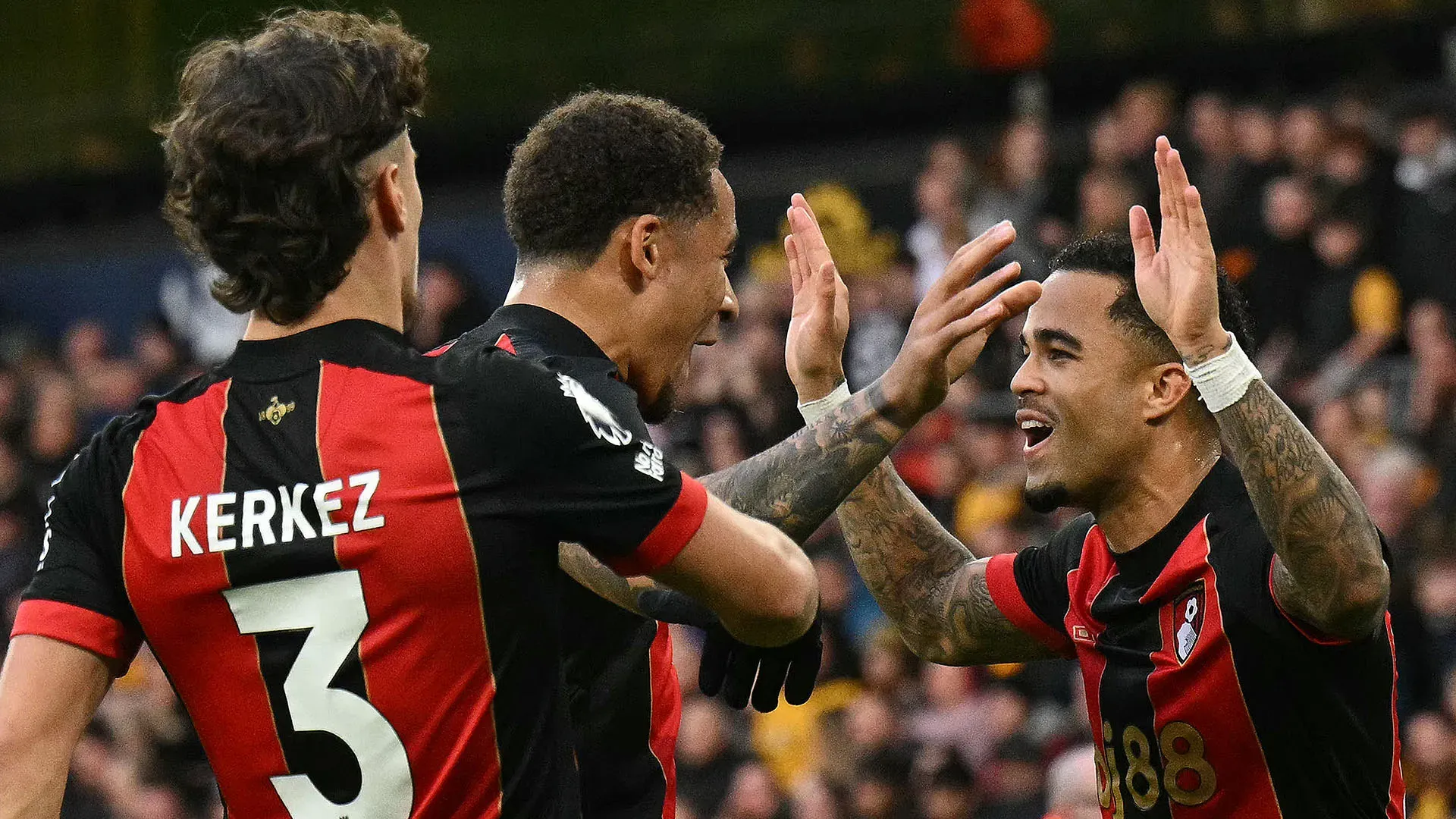 Non era mai successo nella storia della Premier League che un calciatore segnasse una tripletta su rigore
