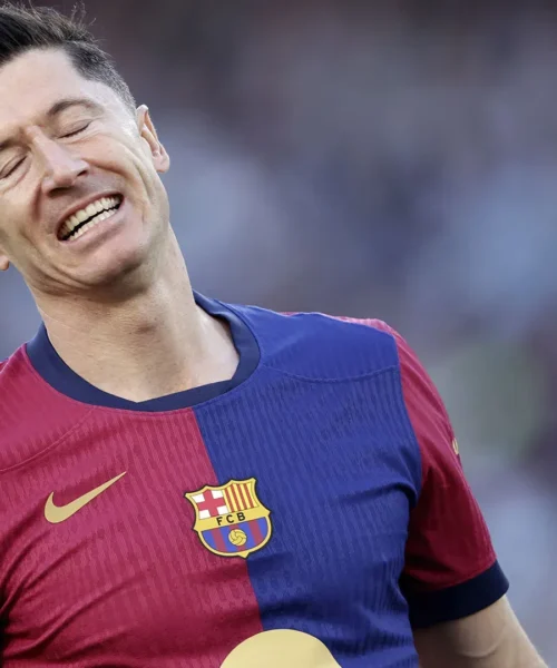 Robert Lewandowski scartato da un club: immagini