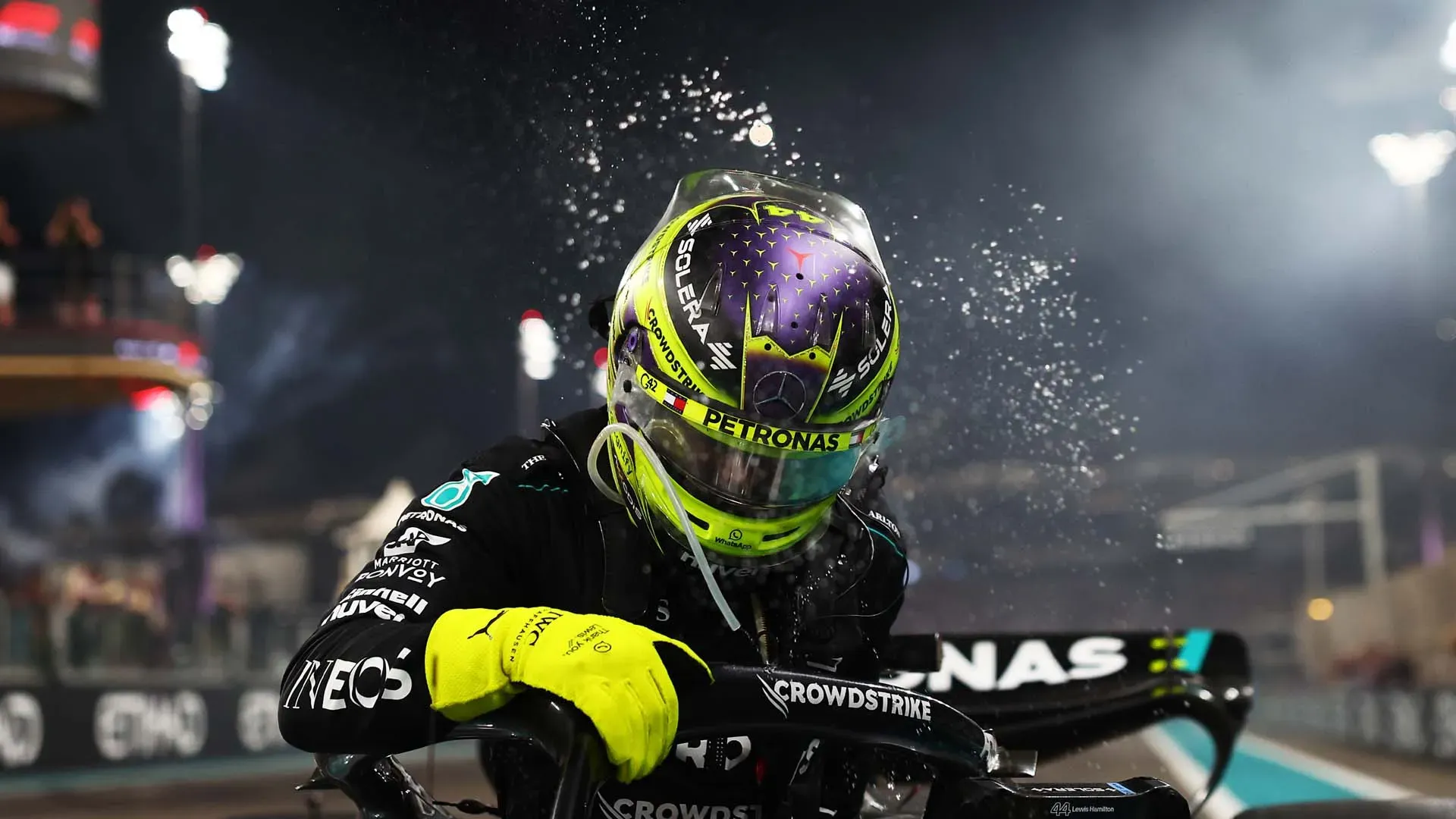Non si contano i titoli vinti da Lewis con la Mercedes