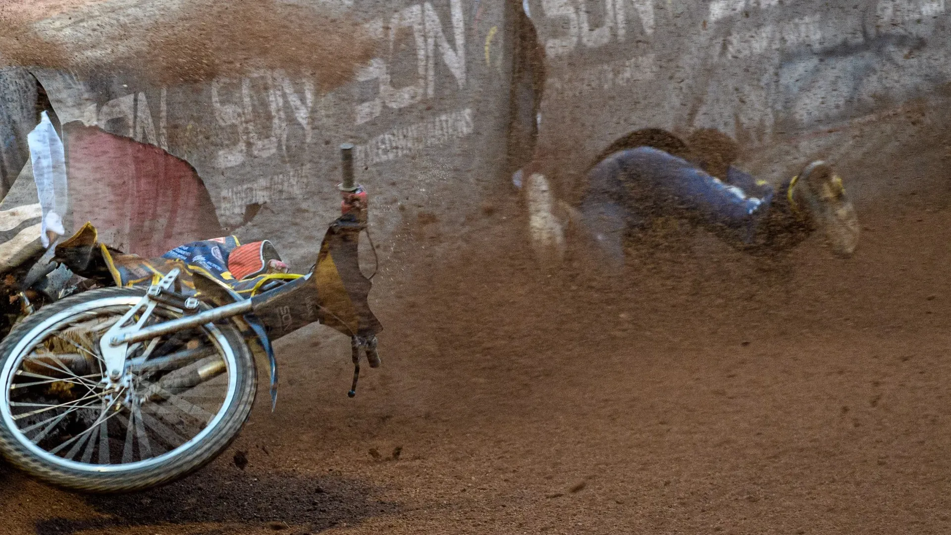 Marko si è schiantato a grande velocità contro le protezioni intorno alla pista
