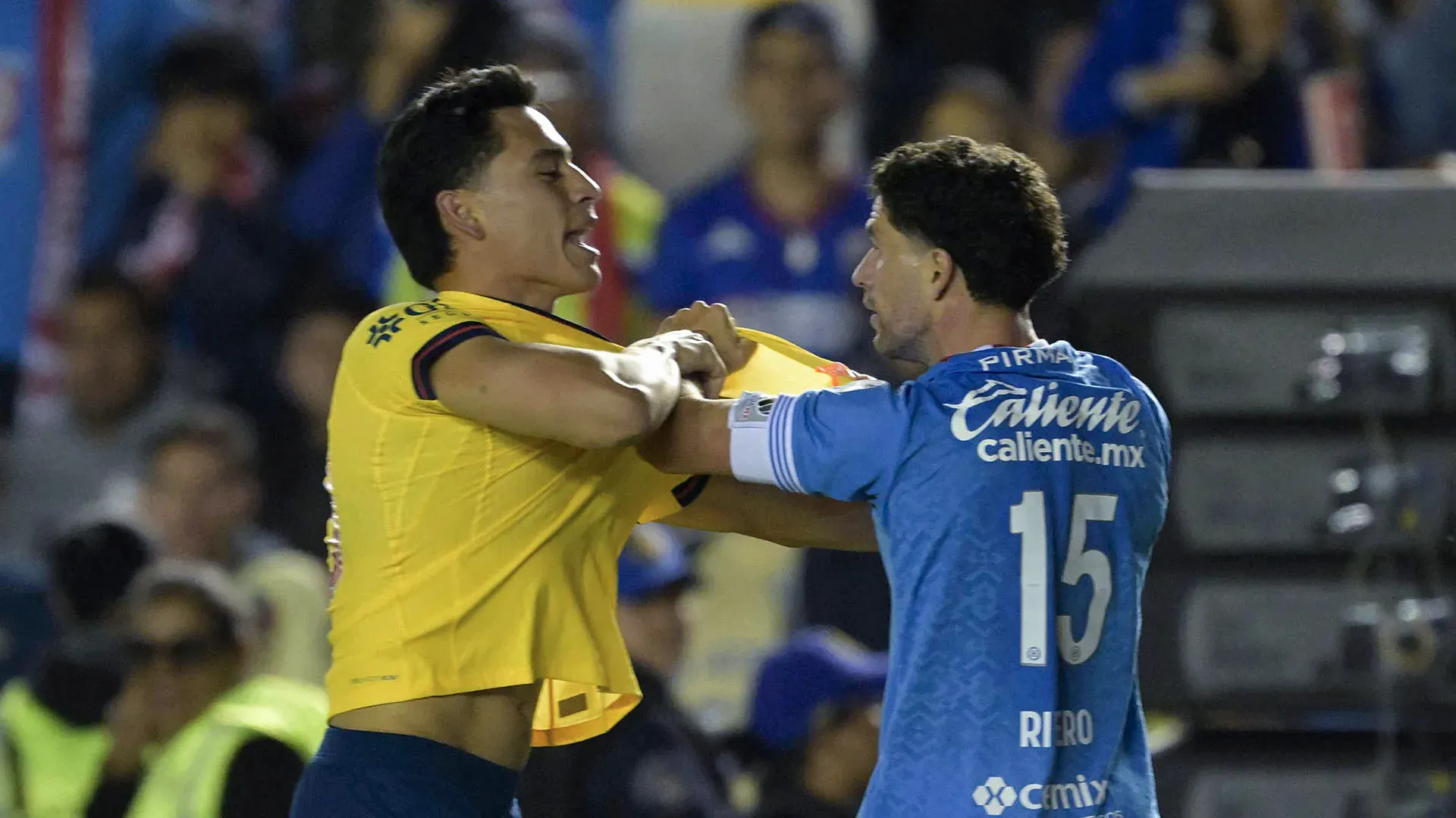 Ramon Juarez e Ignacio Rivero protagonisti di un bruttissimo scontro
