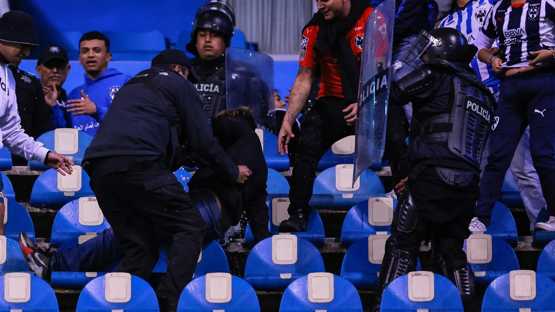 Lo sport non c'entra nulla con queste situazioni vergognose
