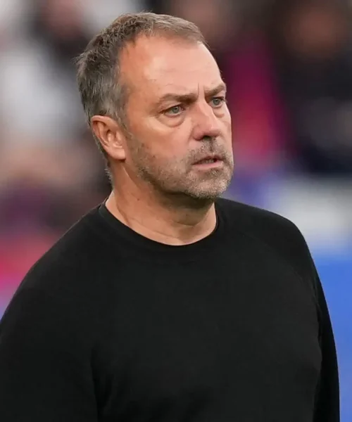 Hansi Flick beffa il Bayern Monaco: contatti con il grande campione. Le foto