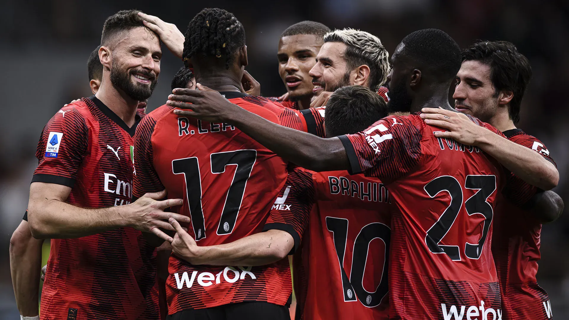 Juventus, doppio sgarbo al Milan: nel mirino due ex rossoneri
