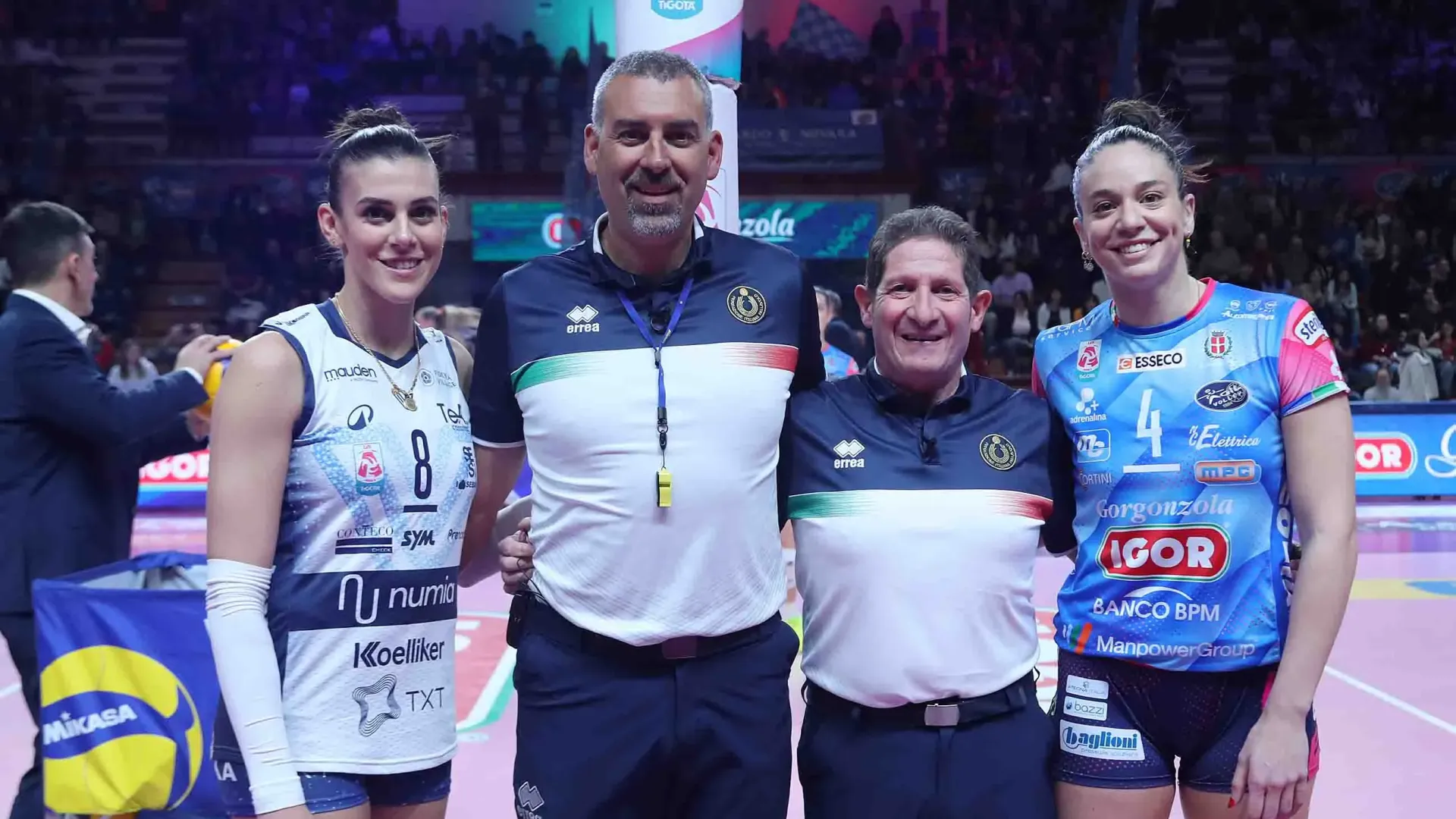 Nella gara d’andata, all’Opiquad Arena, la Numia – trascinata da una strepitosa Daalderop, MVP del match – aveva dominato le portoghesi, imponendosi in tre set (25-15, 27-25, 25-17). 